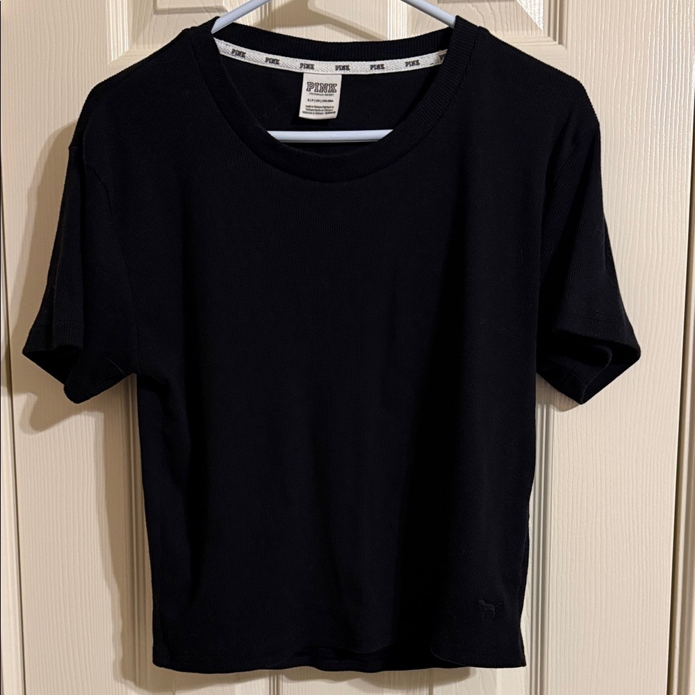 PINK Victoria's Secret Black Ribbed Tee size S - Picture 1 of 3